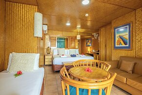 Sanctuary Rarotonga-On the beach - Adults Only