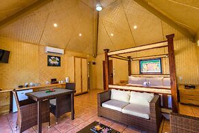 Sanctuary Rarotonga-On the beach - Adults Only