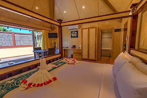 Sanctuary Rarotonga-On the beach - Adults Only