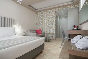 Balcony Hotel - Adults Only