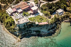 Balcony Hotel - Adults Only