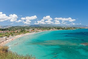 Balcony Hotel - Adults Only