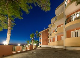 Balcony Hotel - Adults Only