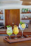 Breezes Beach Club & Spa – Half Board