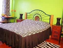 Khweza Bed & Breakfast