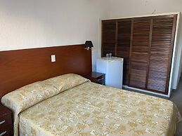 Shelton Hotel
