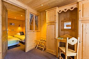 Hotel Alpina