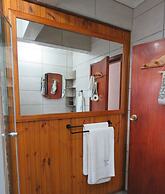 Beachcomber Bay - Guest House