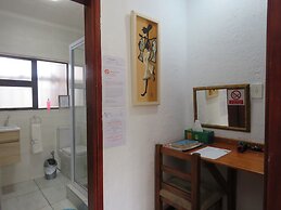 Beachcomber Bay - Guest House