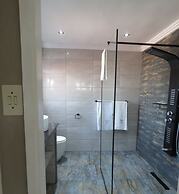 Beachcomber Bay - Guest House