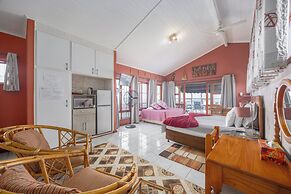 Beachcomber Bay - Guest House