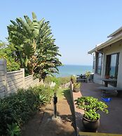 Beachcomber Bay - Guest House