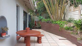 Beachcomber Bay - Guest House