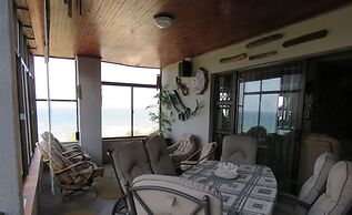 Beachcomber Bay - Guest House