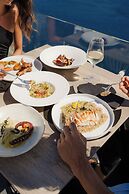 La Perla Villas and Suites - Adults Only