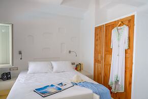 La Perla Villas and Suites - Adults Only