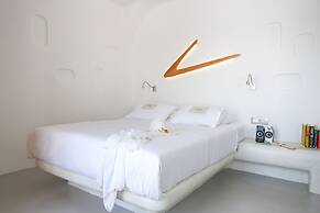 La Perla Villas and Suites - Adults Only