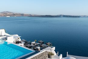 La Perla Villas and Suites - Adults Only