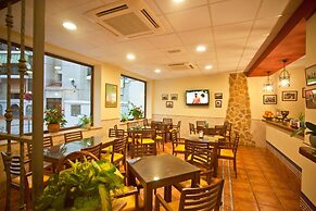 Hostal Palomares