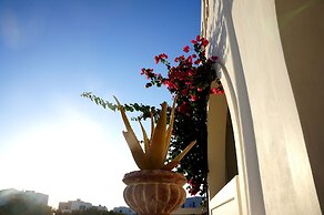 Blue Harmony Apartments