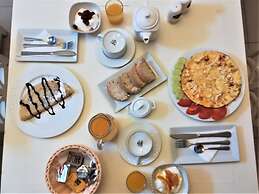 Blue Harmony Apartments