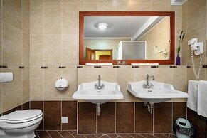 Vrata Krke Hotel