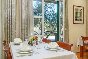 Vrata Krke Hotel