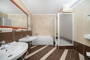 Vrata Krke Hotel