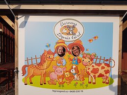 Lanthotell Lögnäs Gård