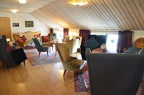 Lanthotell Lögnäs Gård