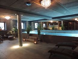 Lanthotell Lögnäs Gård