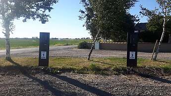 Lanthotell Lögnäs Gård