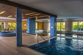 Royal Club Hotel