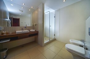Royal Club Hotel