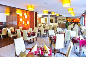 Royal Club Hotel