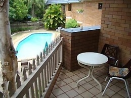Noosa Yallambee Holiday Apartments