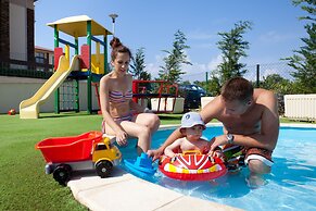 Blue Waves Resort