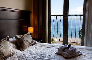 Blue Waves Resort