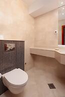 Blue Waves Resort