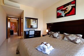 Blue Waves Resort