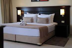 Blue Waves Resort