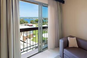 Blue Waves Resort