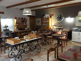 Logis Hotel Le Mas de Mon Père