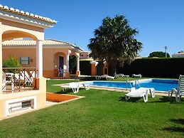 Canavial I & II Apartments