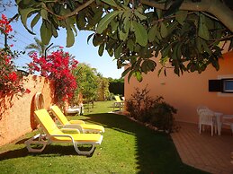 Canavial I & II Apartments