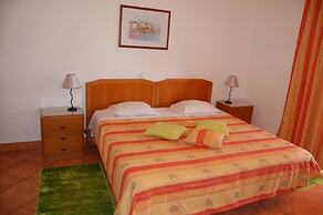 Canavial I & II Apartments