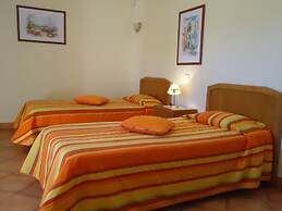 Canavial I & II Apartments