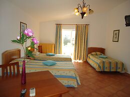 Canavial I & II Apartments