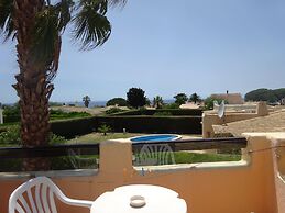 Canavial I & II Apartments