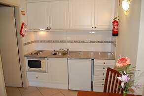 Canavial I & II Apartments